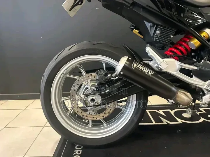 Nouveau BMW F 800 R 2021 Noir