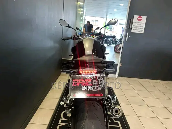 Nouveau BMW F 800 R 2021 Noir