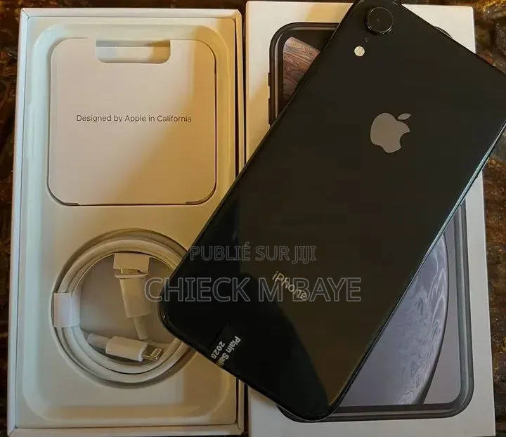 Nouveau Apple iPhone XR 64 GB Noir