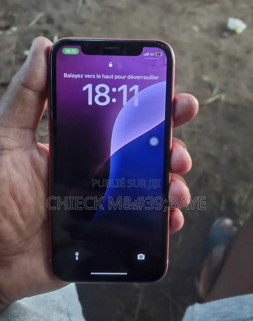 Nouveau Apple iPhone XR 128 GB Rouge