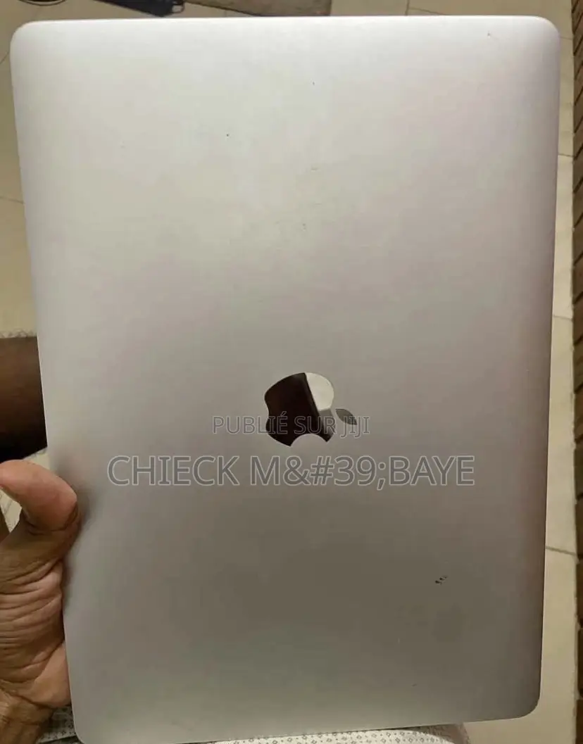 Nouveau Ordinateur portable Apple MacBook 32GB Apple M5 Max HDD 512GB