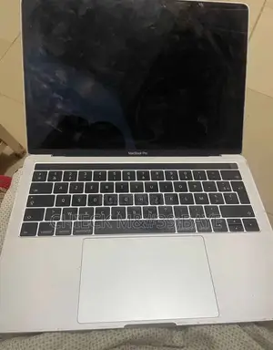 Nouveau Ordinateur portable Apple MacBook 32GB Apple M5 Max HDD 512GB