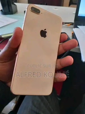 Nouveau Apple iPhone 8 Plus 64 GB Or rose