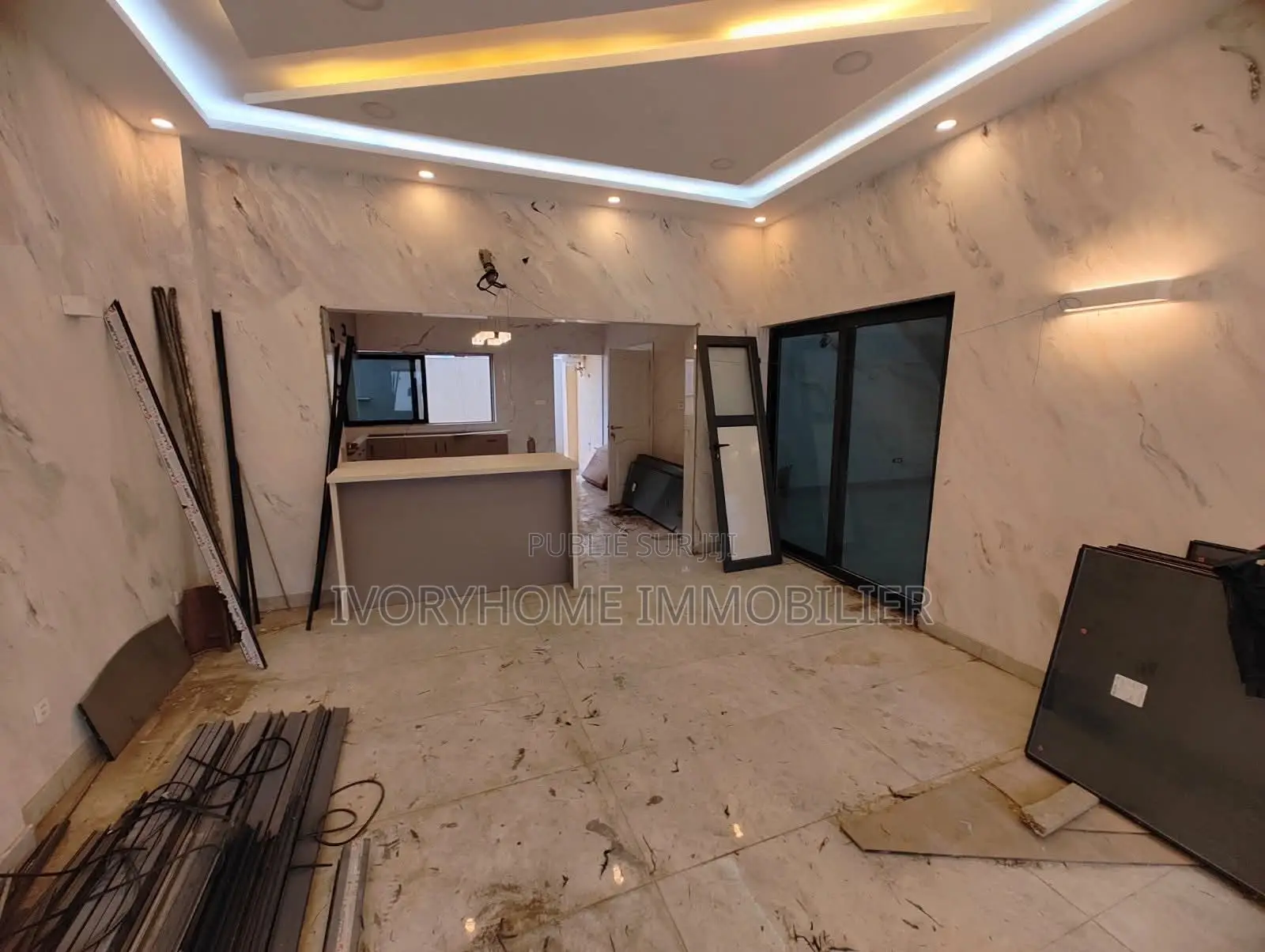 5chbre Duplex dans Cocody à Louer
