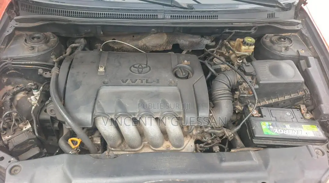 Toyota Corolla 2002 Orange