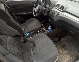 Suzuki Dzire 2023 Noir