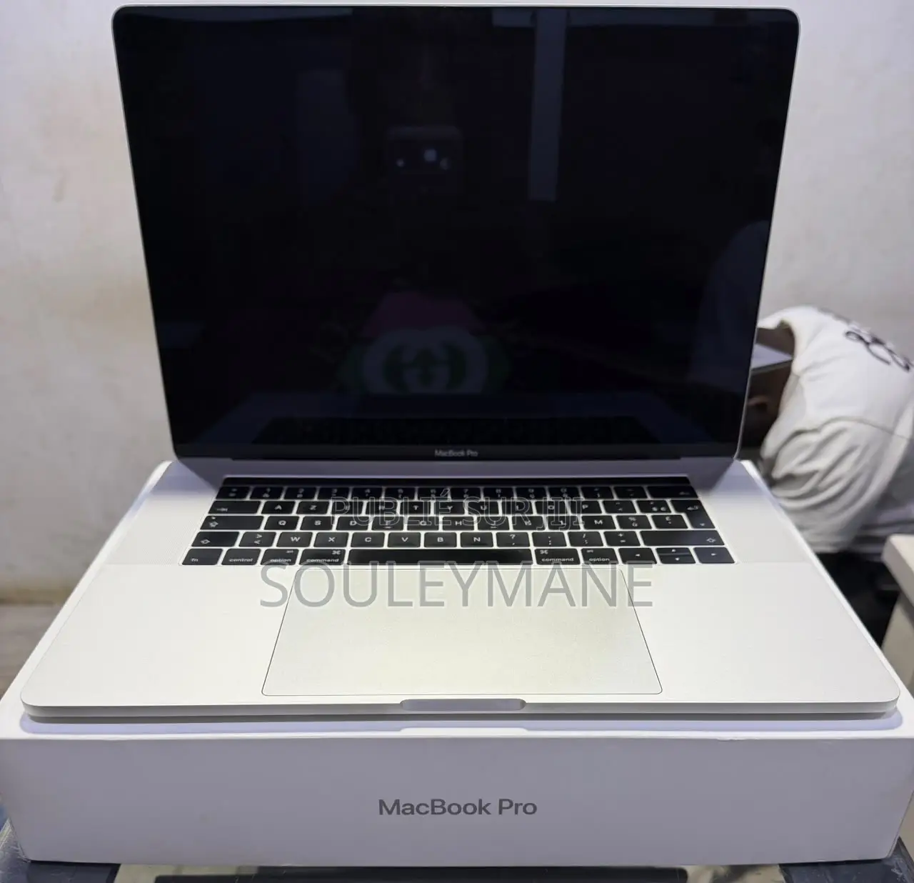 Ordinateur portable Apple MacBook 2016 16GB Intel Core i7 SSD 512GB