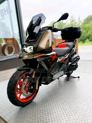 Nouveau BMW C 400 X 2026 Argenté