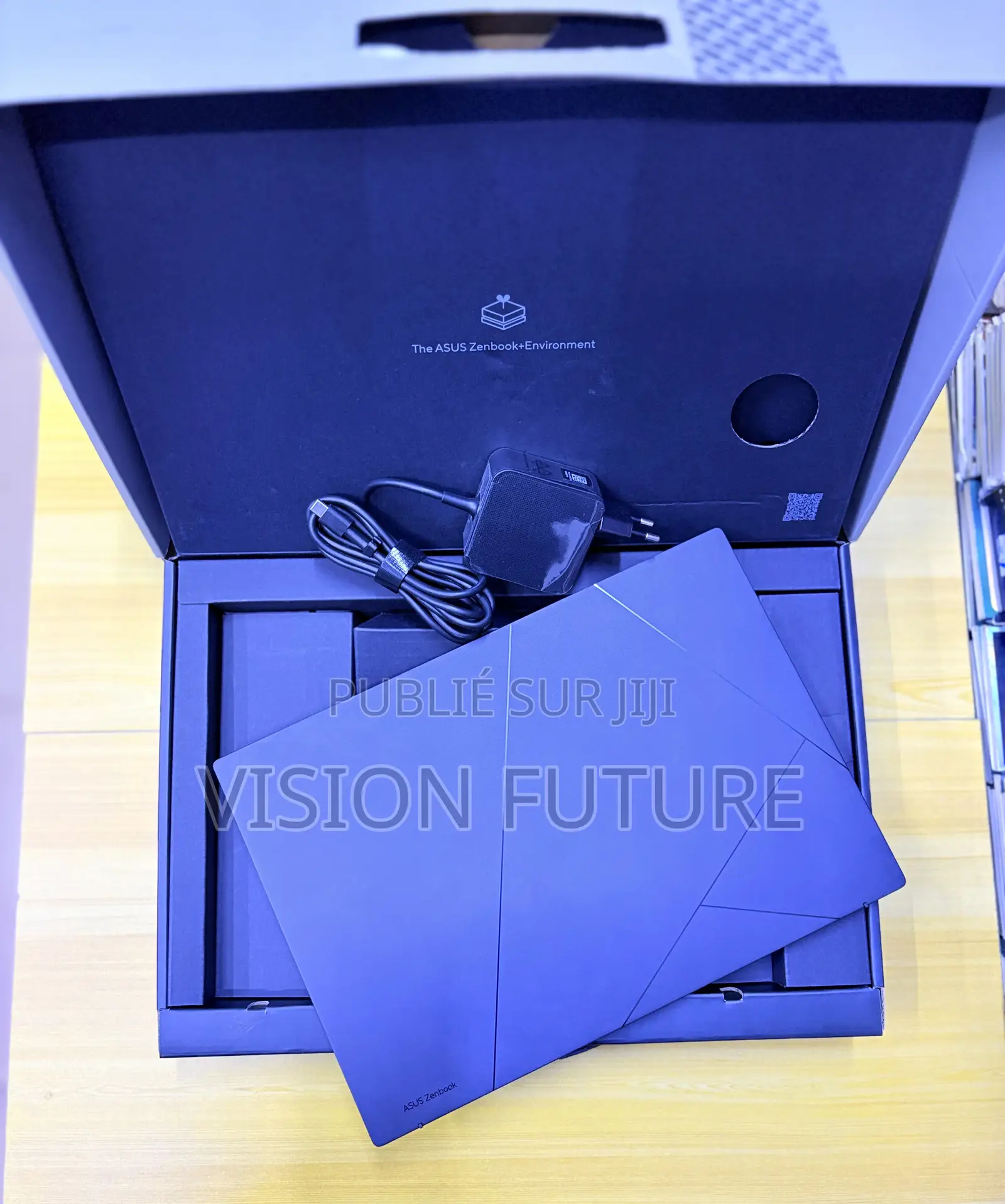 Nouveau Asus Zenbook 14 UX434 32GB AMD Ryzen 7 SSD 1T