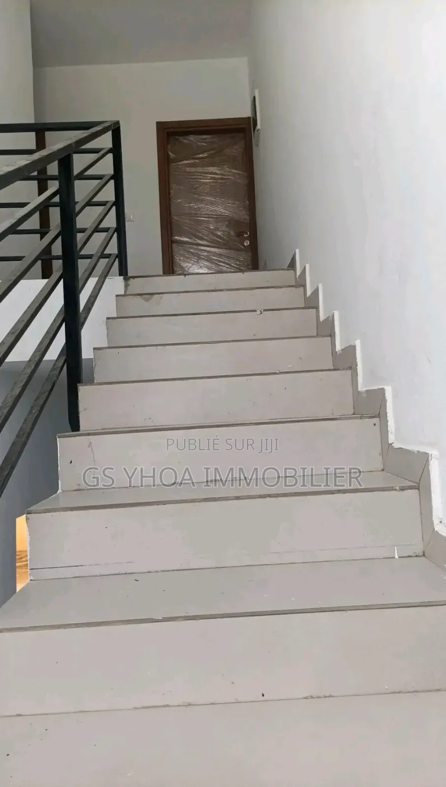 4chbre Duplex dans Bingerville à Vendre