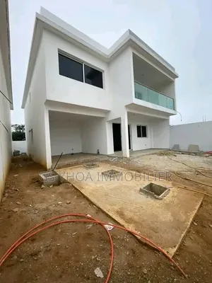4chbre Duplex dans Bingerville à Vendre