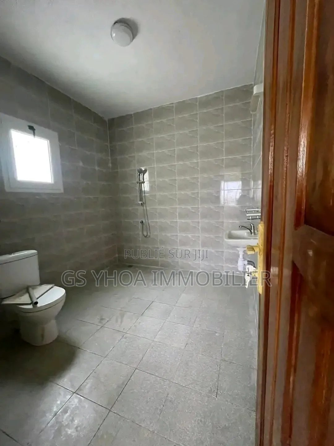 4chbre Duplex dans Bingerville à Vendre