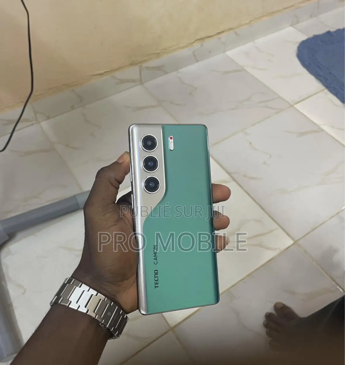 Nouveau Tecno Camon 40 256 GB Vert