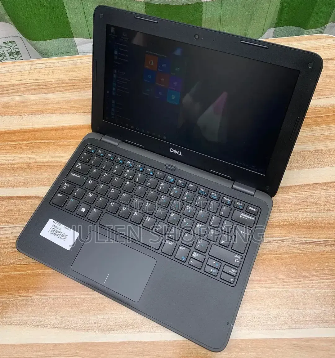 Ordinateur portable Dell Latitude 5400 8GB Intel Core i5 SSD 32GB
