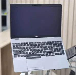 Nouveau HP EliteBook 840 G5 16GB Intel Core i5 HDD+SSD 256GB