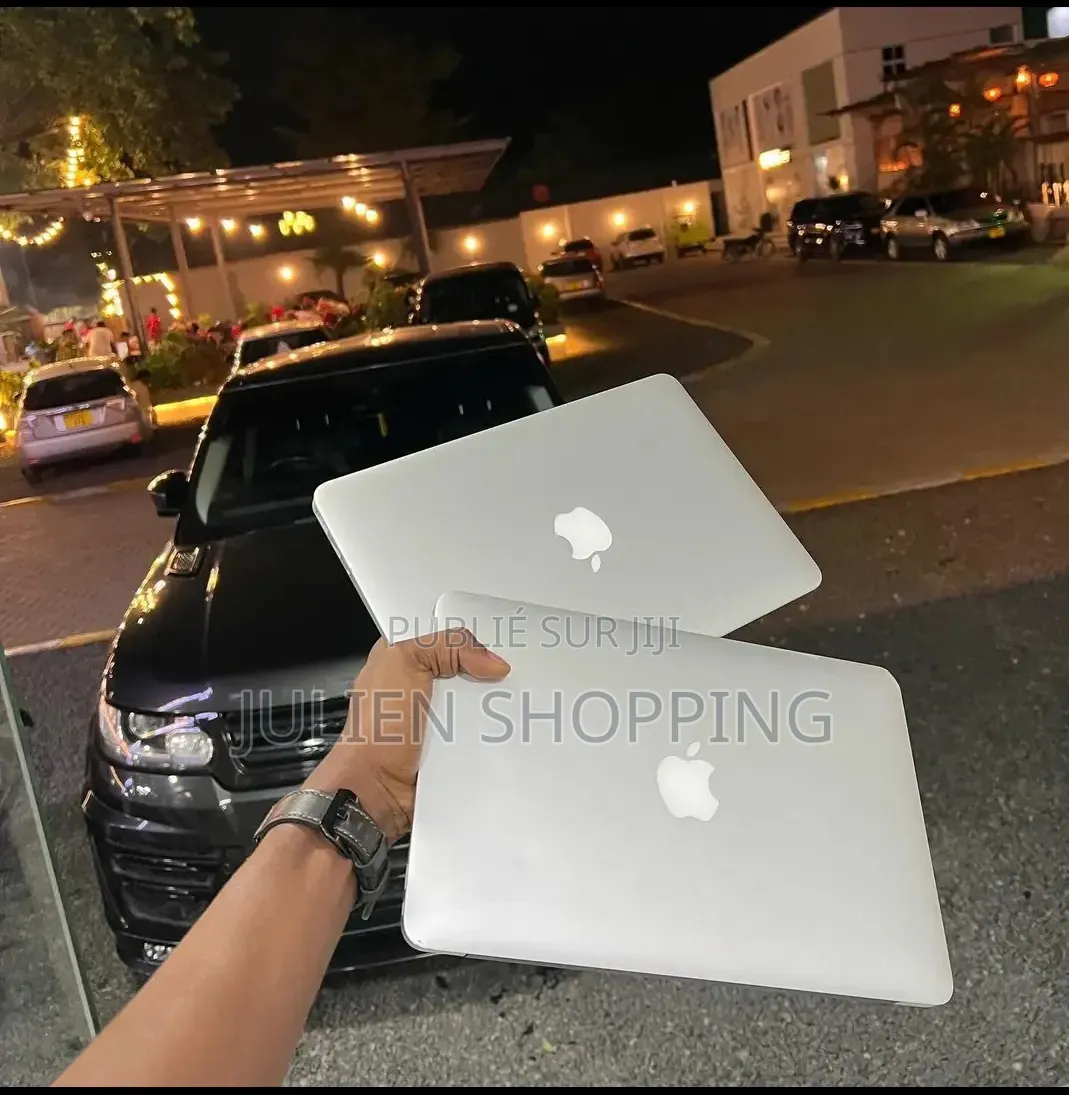 Nouveau Apple MacBook Air 2024 M3 32GB Intel Core i7 HDD+SSD 512GB