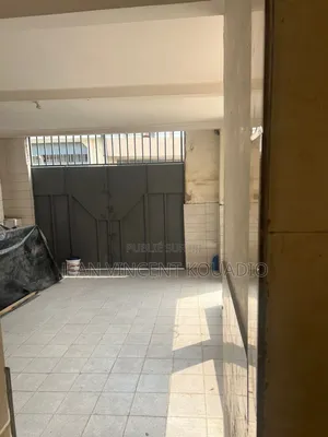 7chbre Duplex dans Particulier, Cocody à Vendre