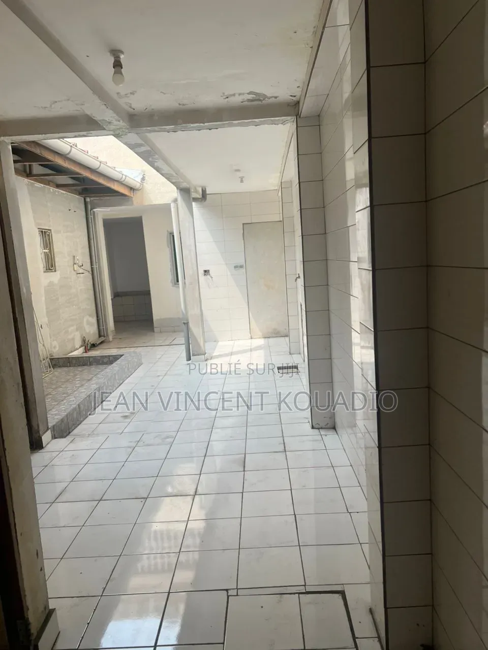 7chbre Duplex dans Particulier, Cocody à Vendre