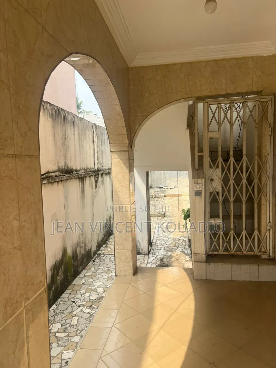 7chbre Duplex dans Particulier, Cocody à Vendre