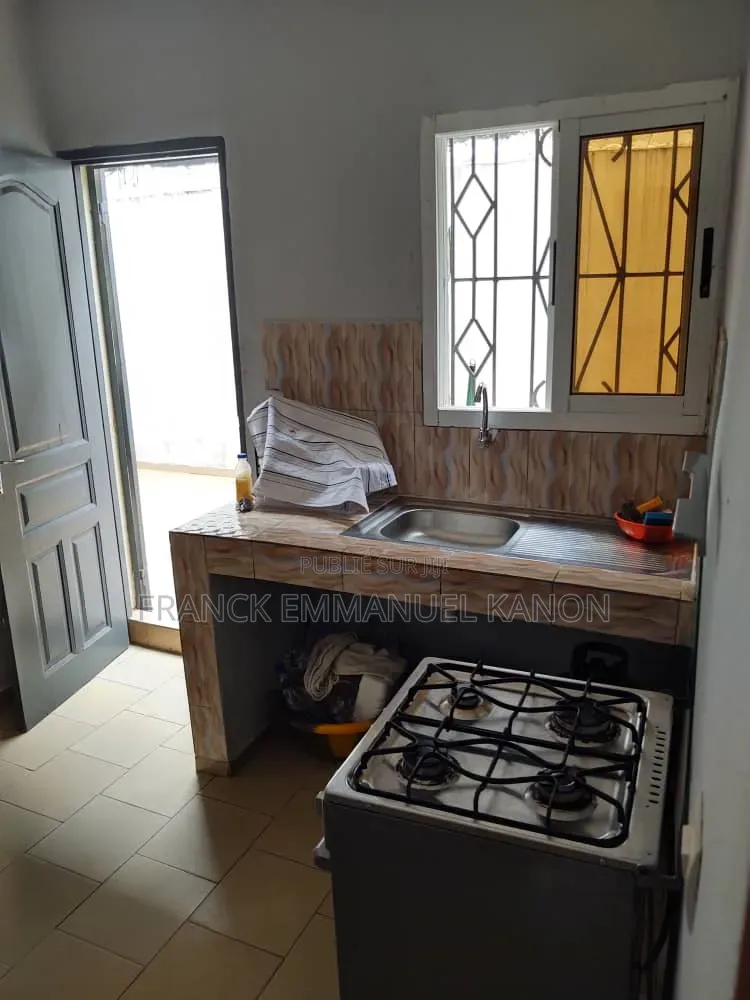4chbre Villa dans Villa 4 Pcs, Yopougon à Vendre