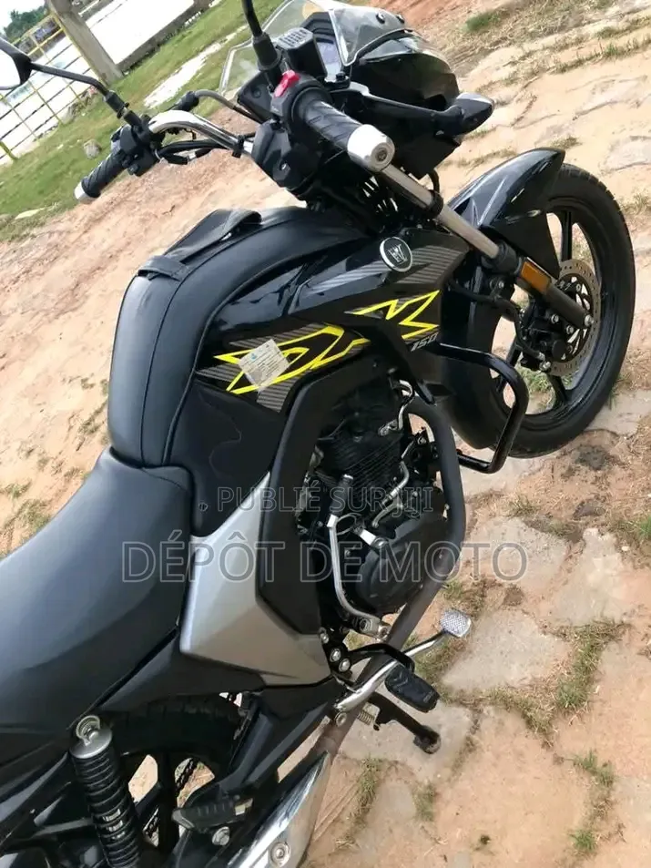 Nouveau Haojue DK150 2025 Noir