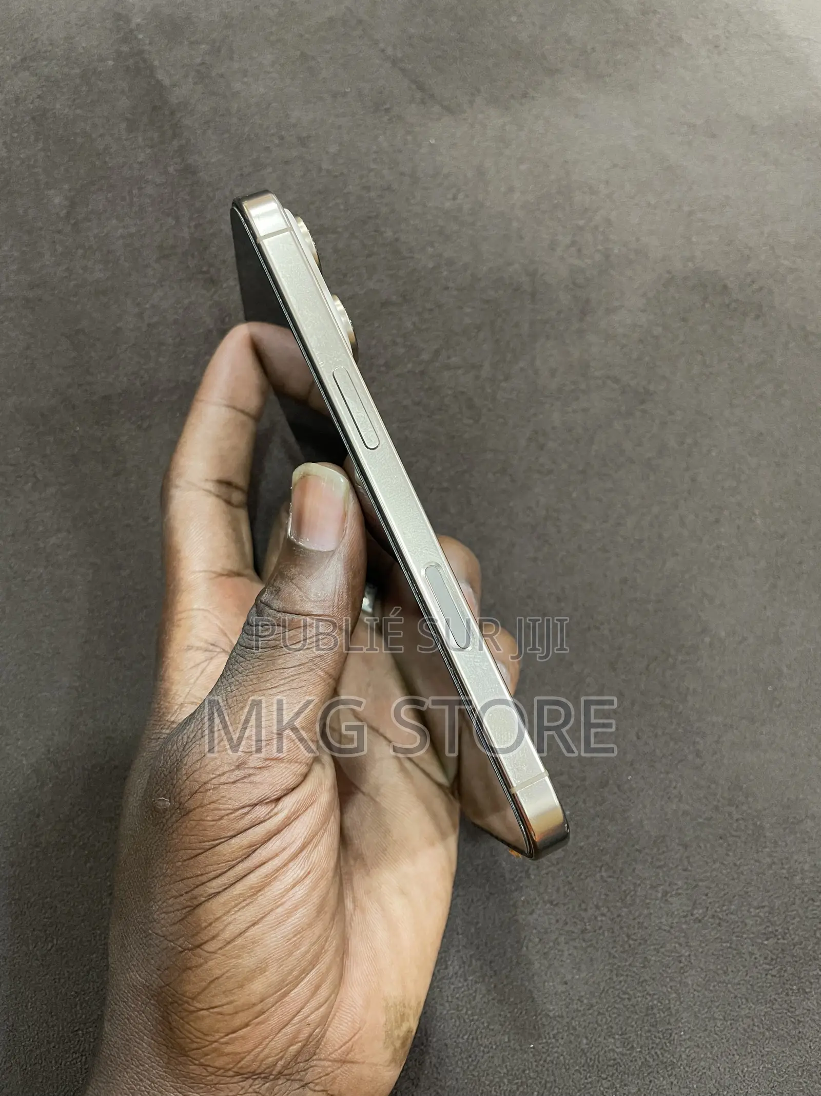 Apple iPhone 16 Pro 128 GB Bronze