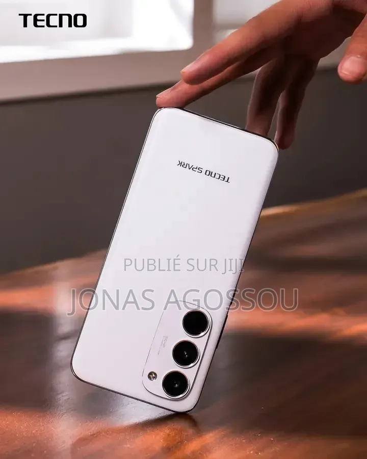 Nouveau Tecno Spark 40 Pro+ 256 GB Blanc