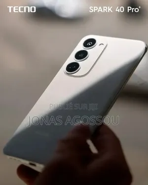 Nouveau Tecno Spark 40 Pro+ 256 GB Blanc