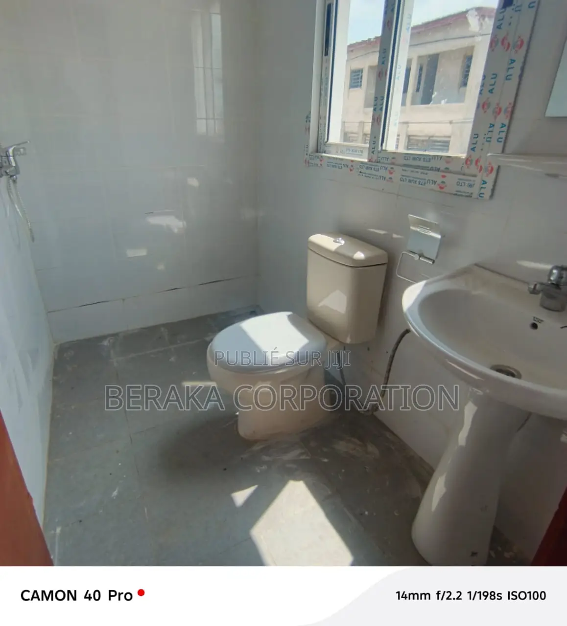 5chbre Maison dans Beraka Corporation, Cocody à Louer