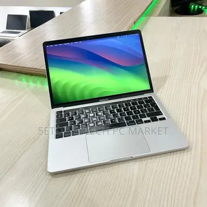 Nouveau Apple MacBook Pro 2020 8GB Intel Core i5 SSD 256GB