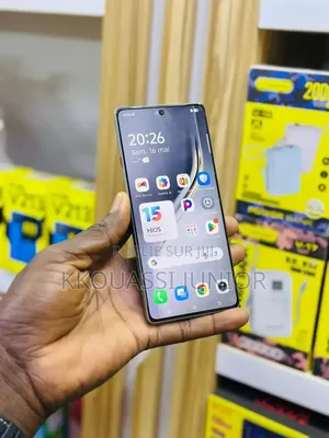 Nouveau Tecno Camon 40 256 GB Autre