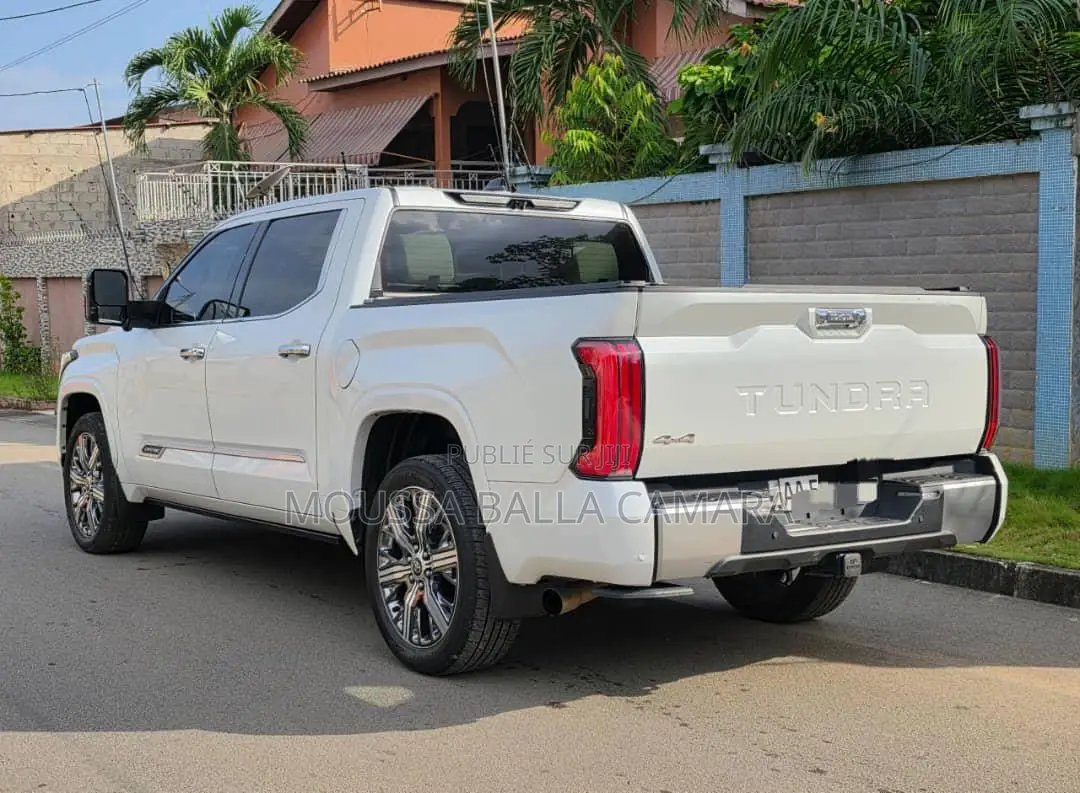 Toyota Tundra Hybrid 2025 Blanc