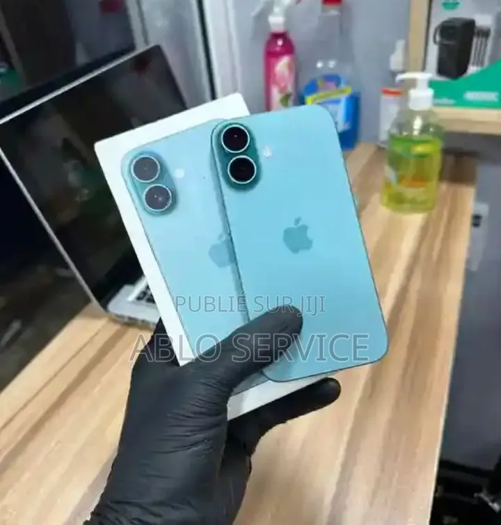 Nouveau Apple iPhone 16 Pro 128 GB Bronze