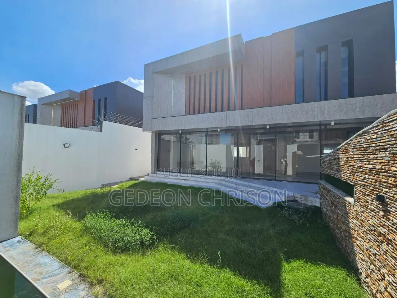 5chbre Villa dans Cocody à Louer