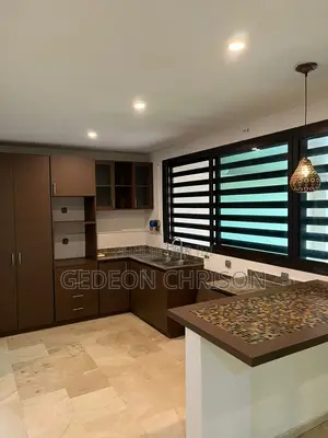 3chbre Villa dans Cocody à Louer