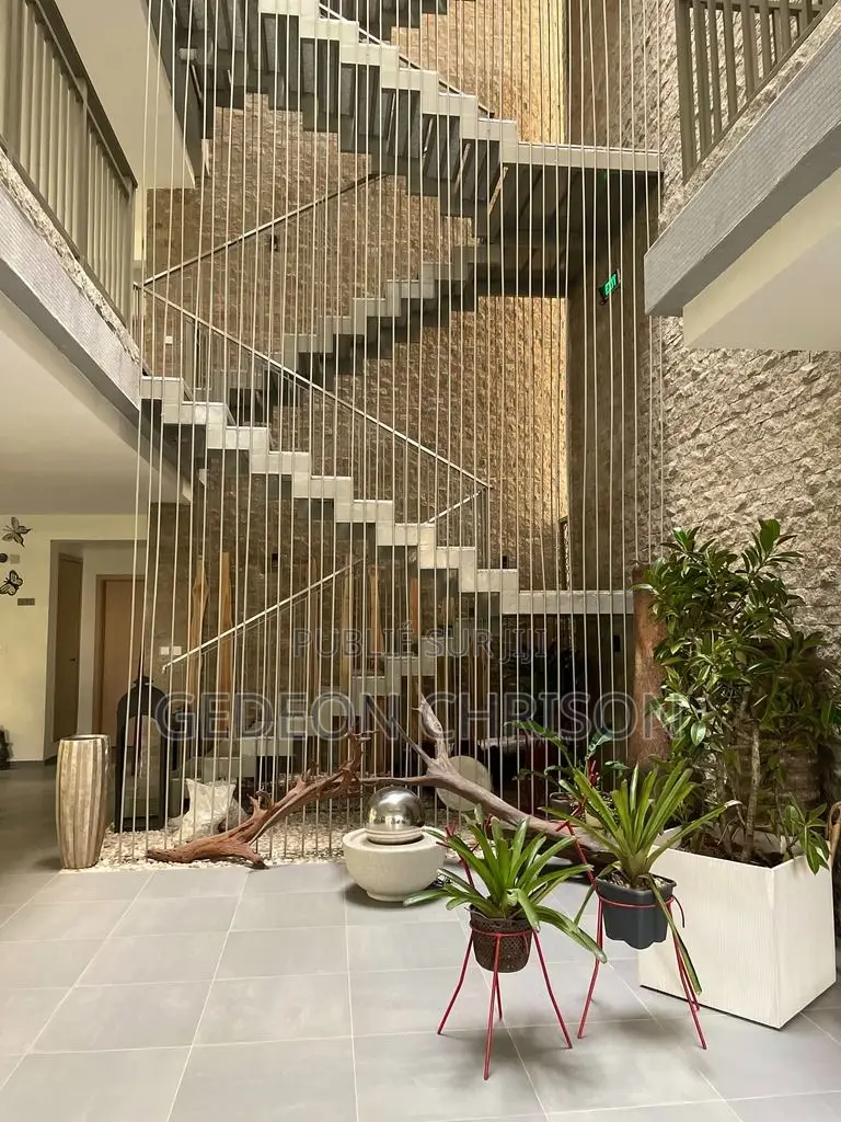 3chbre Appartement dans Cocody à Louer