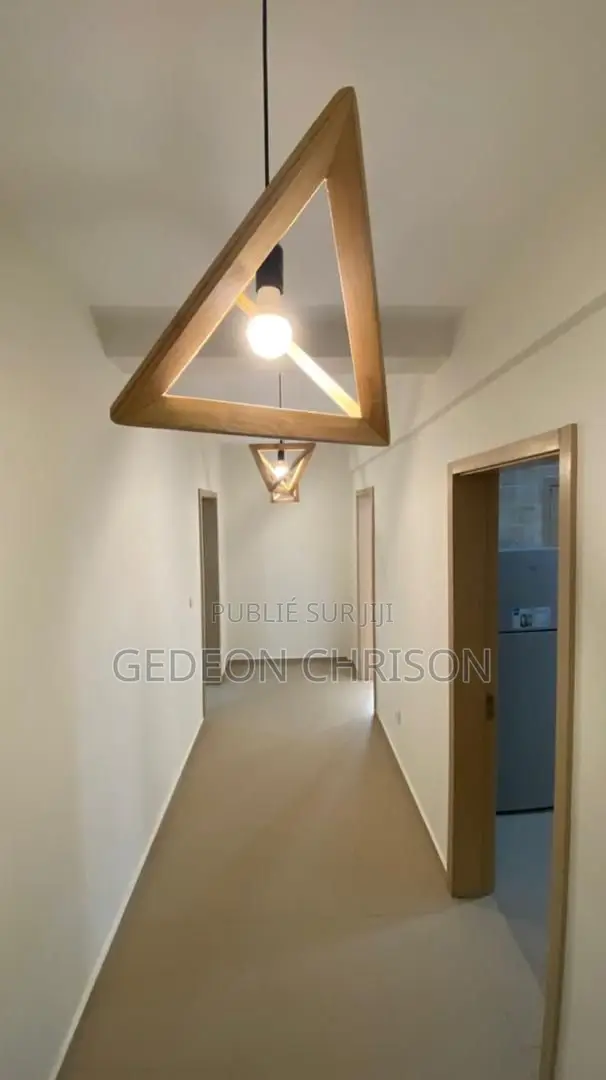 3chbre Appartement dans Cocody à Louer