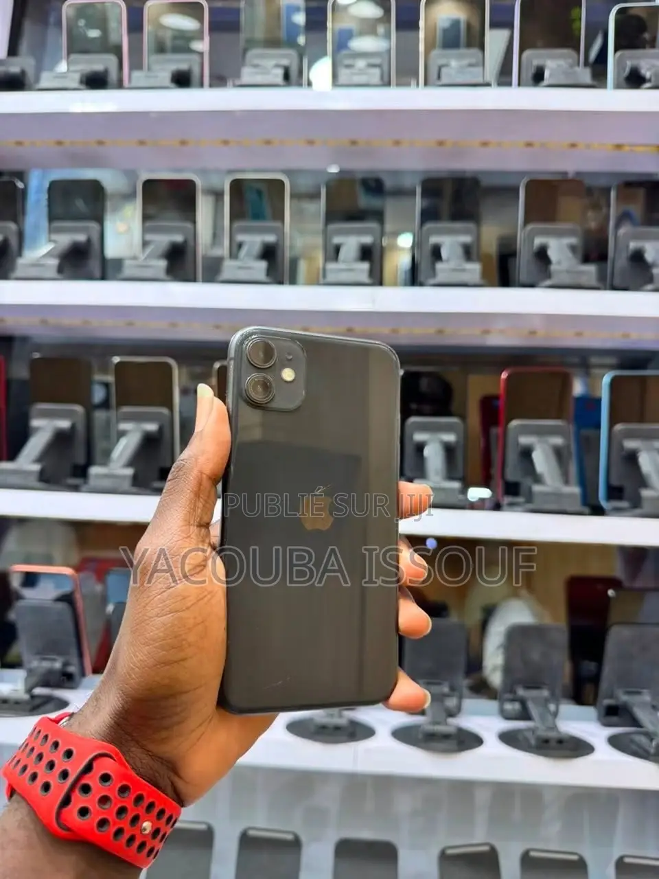 Nouveau Apple iPhone 11 128 GB Noir