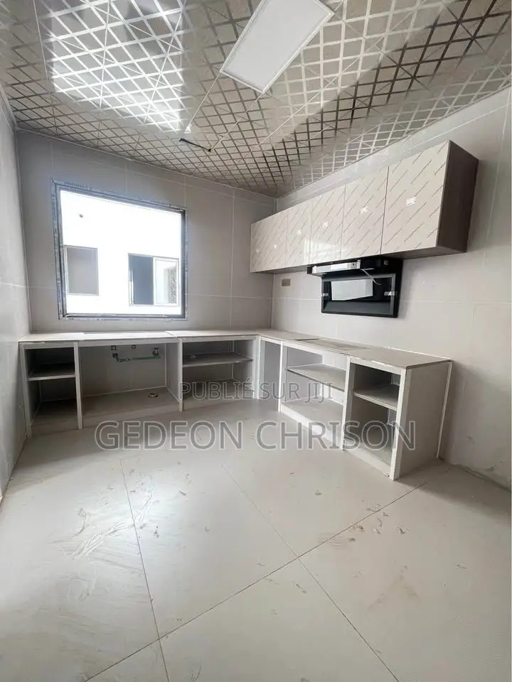 3chbre Appartement dans Cocody à Louer