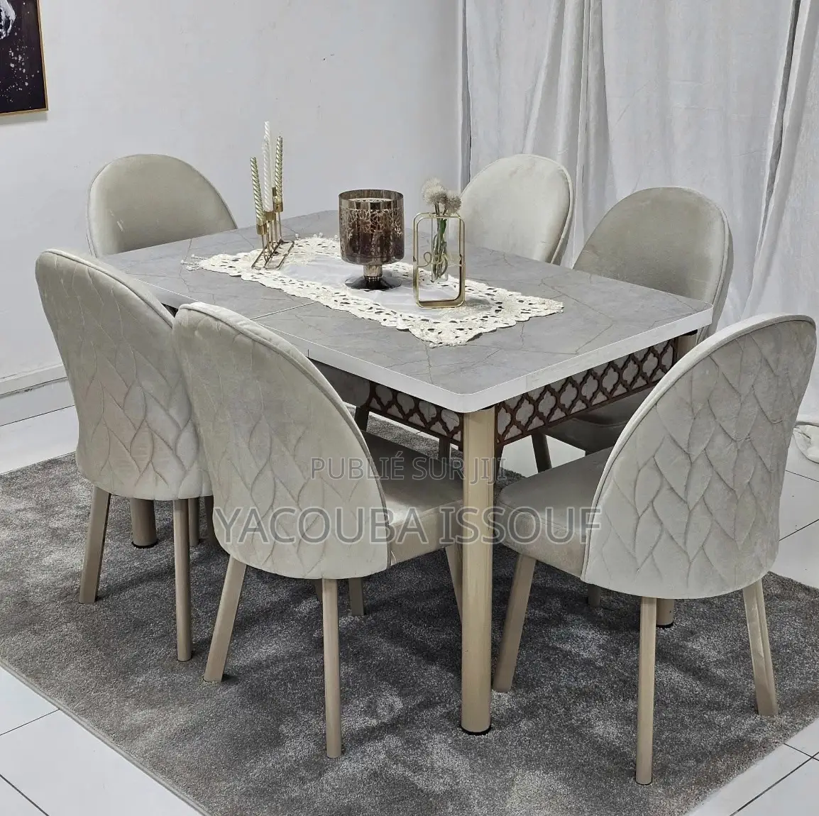 Table À Manger