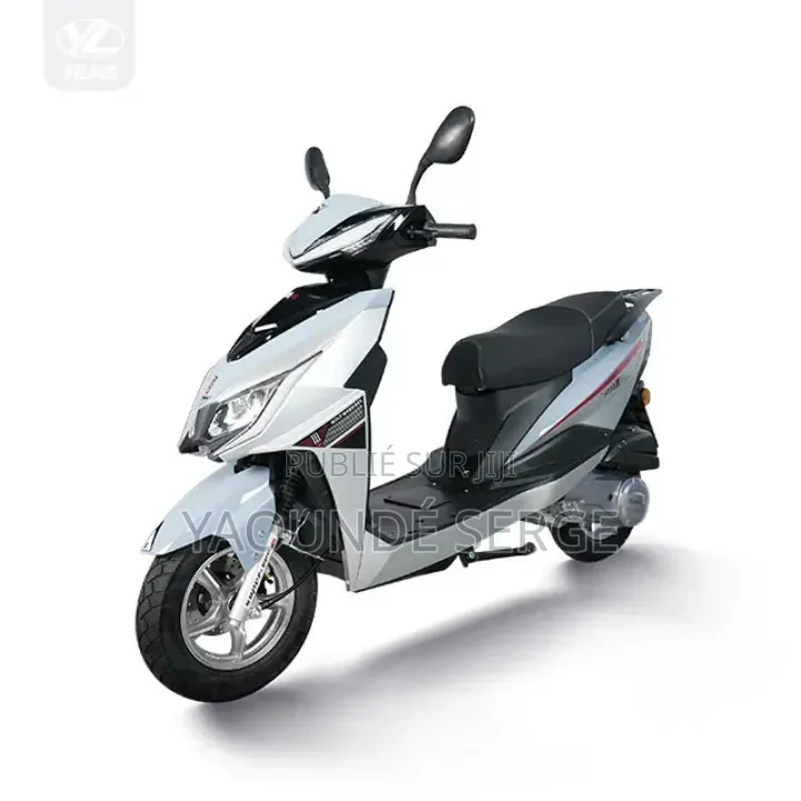 Nouveau Yamaha DT175 2019 Blanc