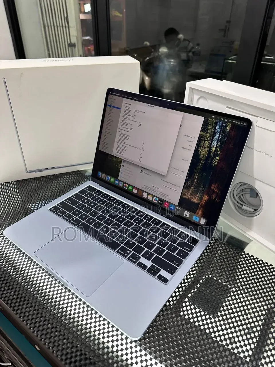 Nouveau Apple MacBook Air 2025 M4 16GB Apple M4 SSD 256GB