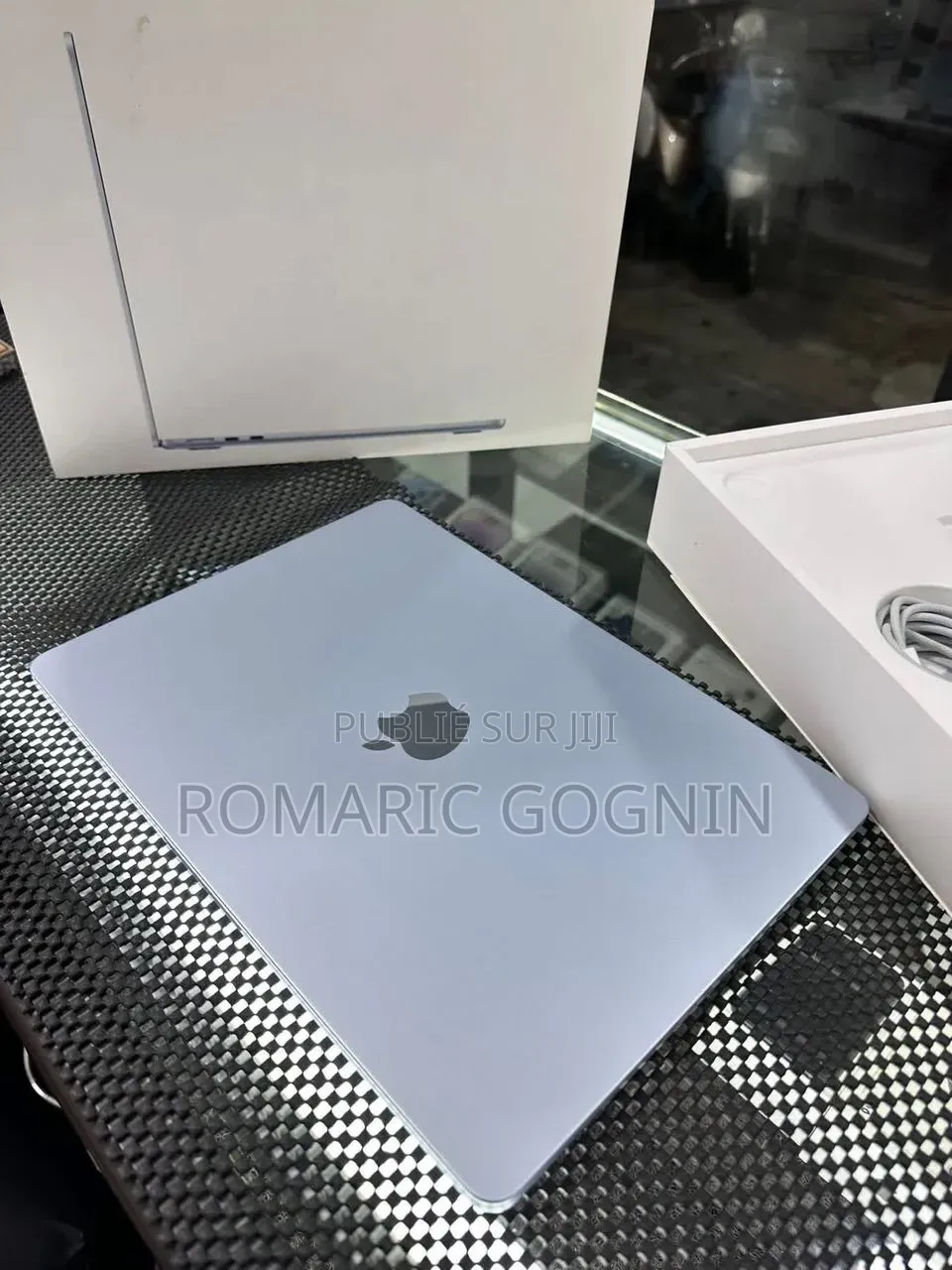 Nouveau Apple MacBook Air 2025 M4 16GB Apple M4 SSD 256GB
