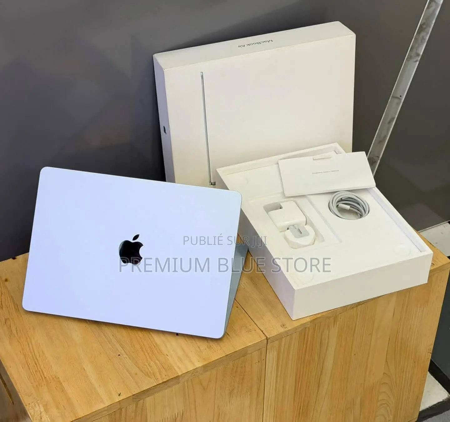 Nouveau Apple MacBook Air 2025 M4 16GB Apple M4 SSD 256GB