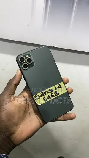 Apple iPhone 11 Pro Max 64 GB Vert