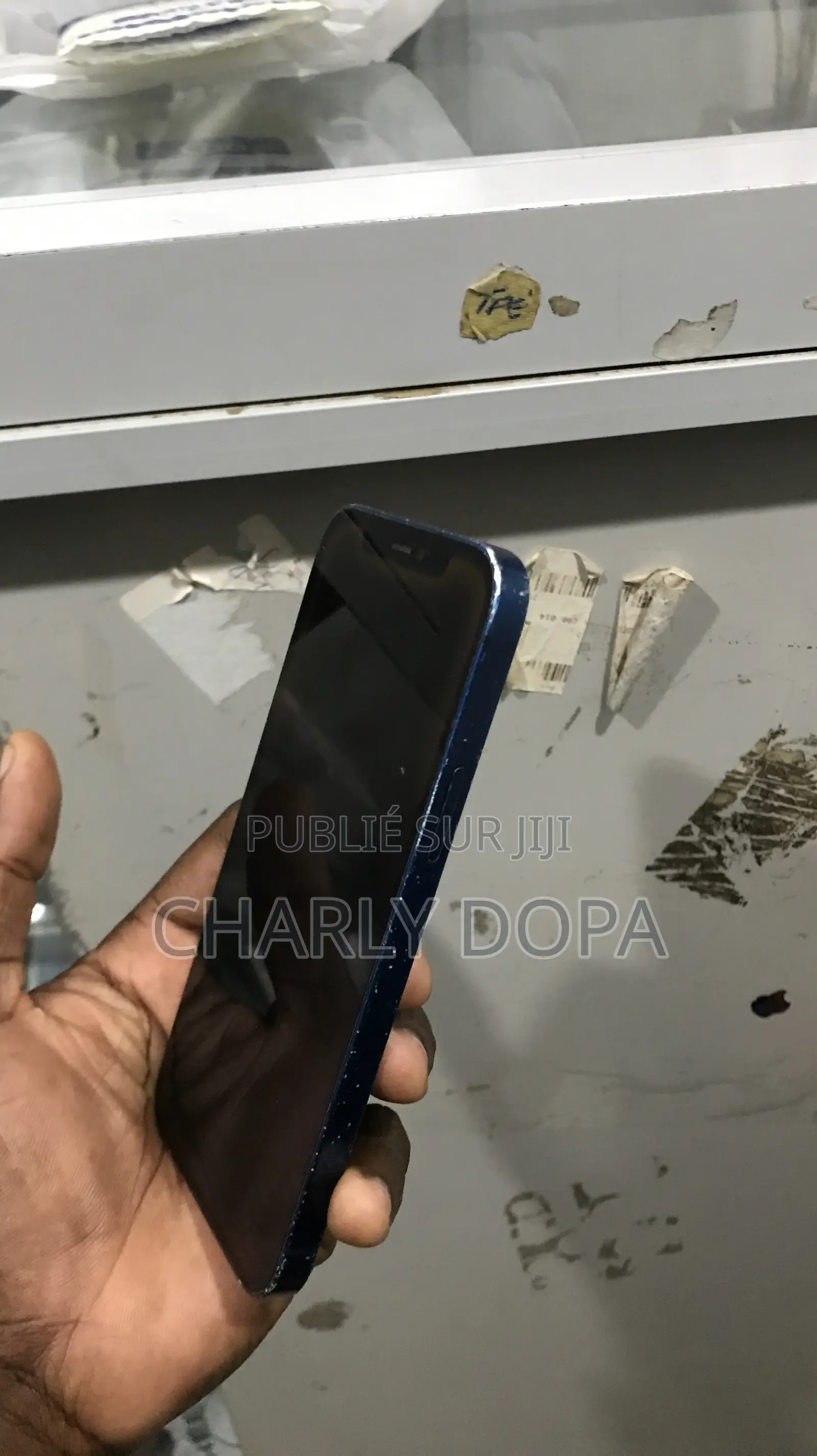 Apple iPhone 12 64 GB Bleu