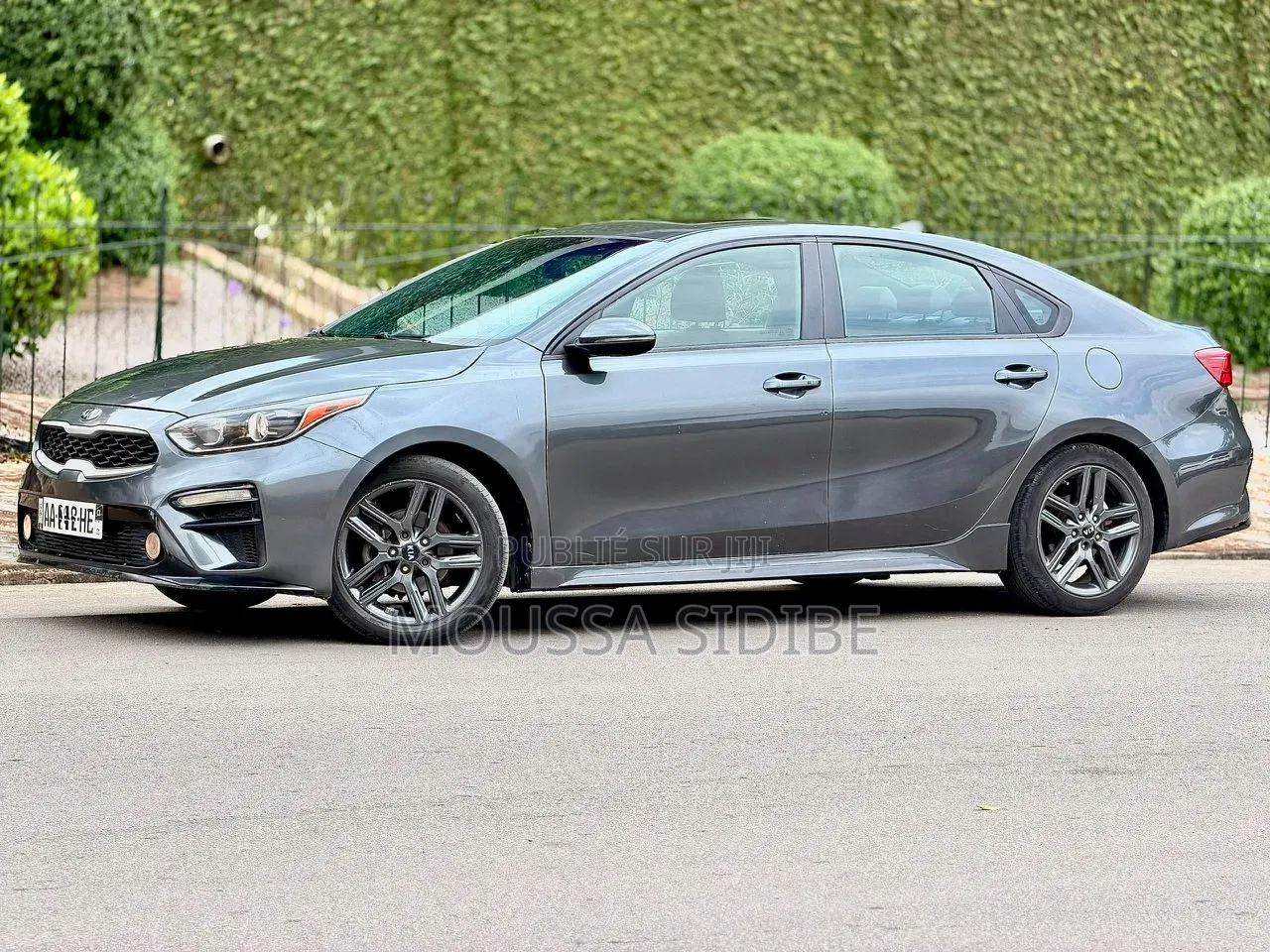 Kia Forte 2022 Gris