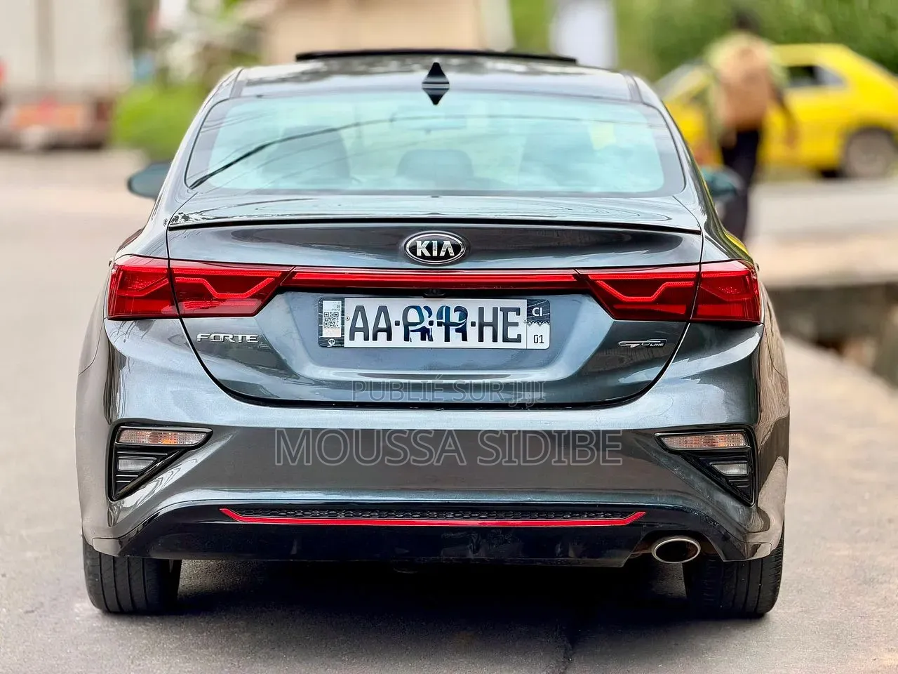 Kia Forte 2022 Gris