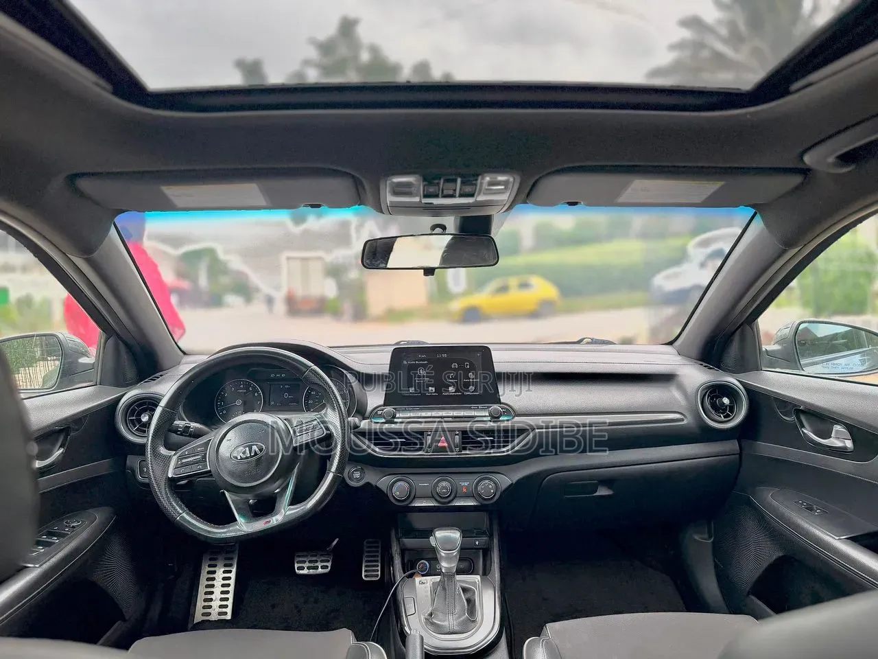 Kia Forte 2022 Gris