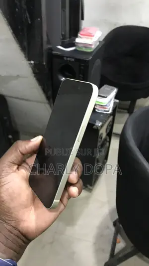 Apple iPhone 15 128 GB Jaune